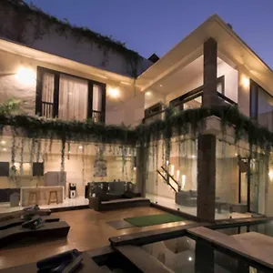 https://seminyak-sky-villa-3-8-bedroom-brilliant-location-from.hotelsseminyak.net